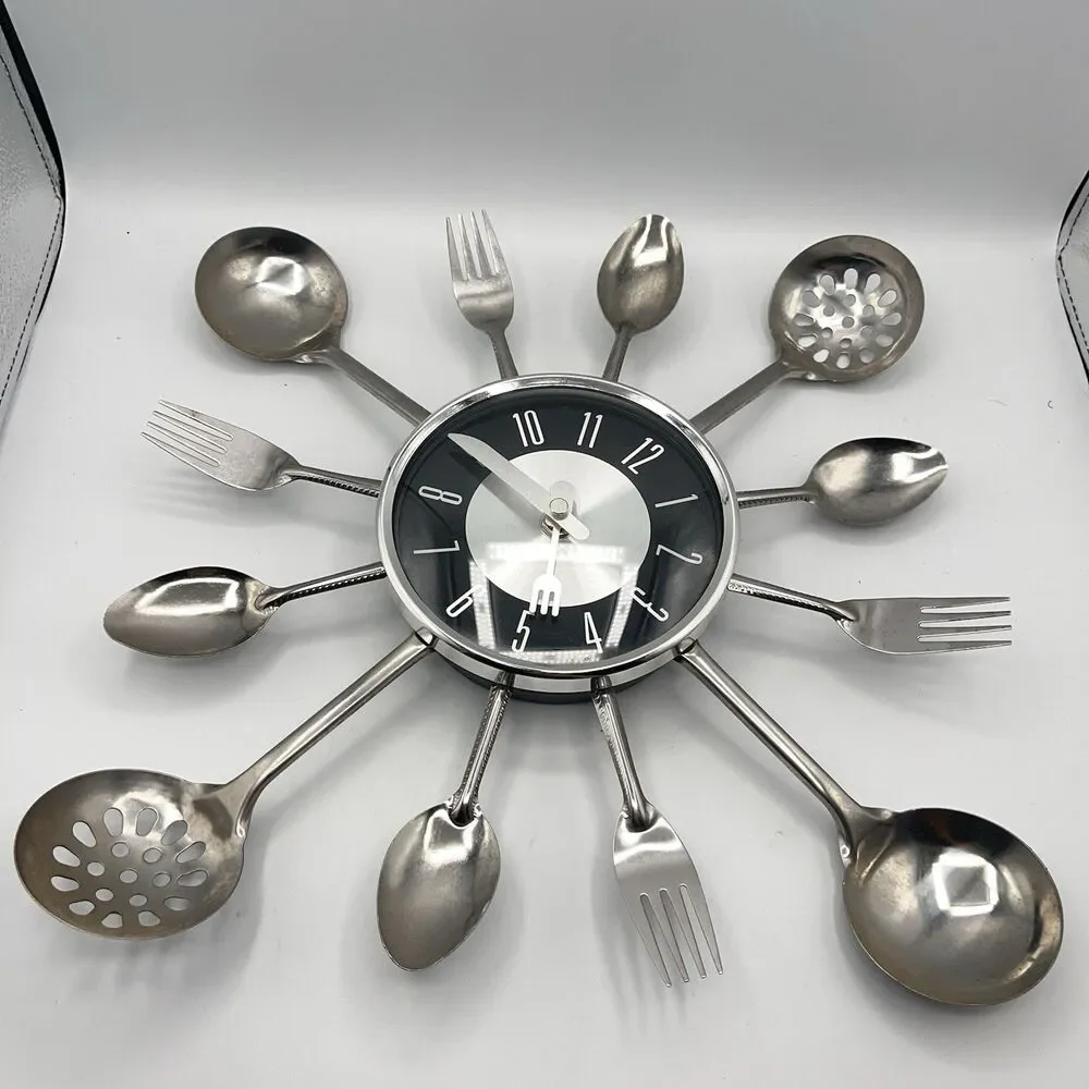 Vtg Timelike Wall Clock, 17